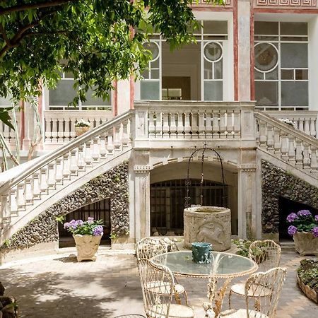 Hotel Artemisia Domus - Giardino Neapel Exterior foto