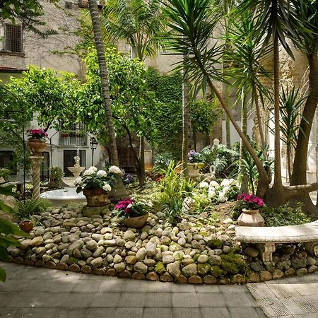 Hotel Artemisia Domus - Giardino Neapel Exterior foto