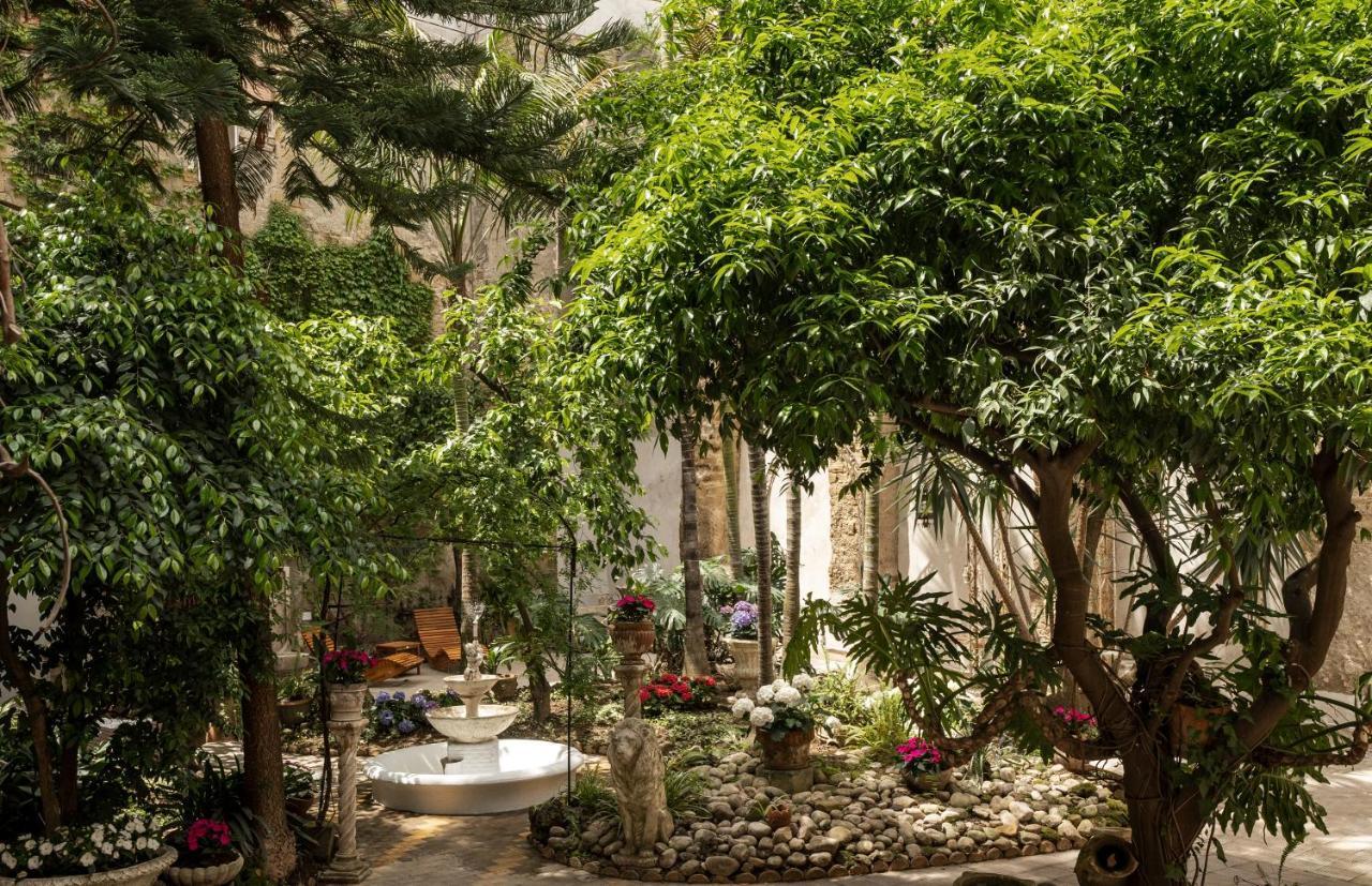 Hotel Artemisia Domus - Giardino Neapel Exterior foto