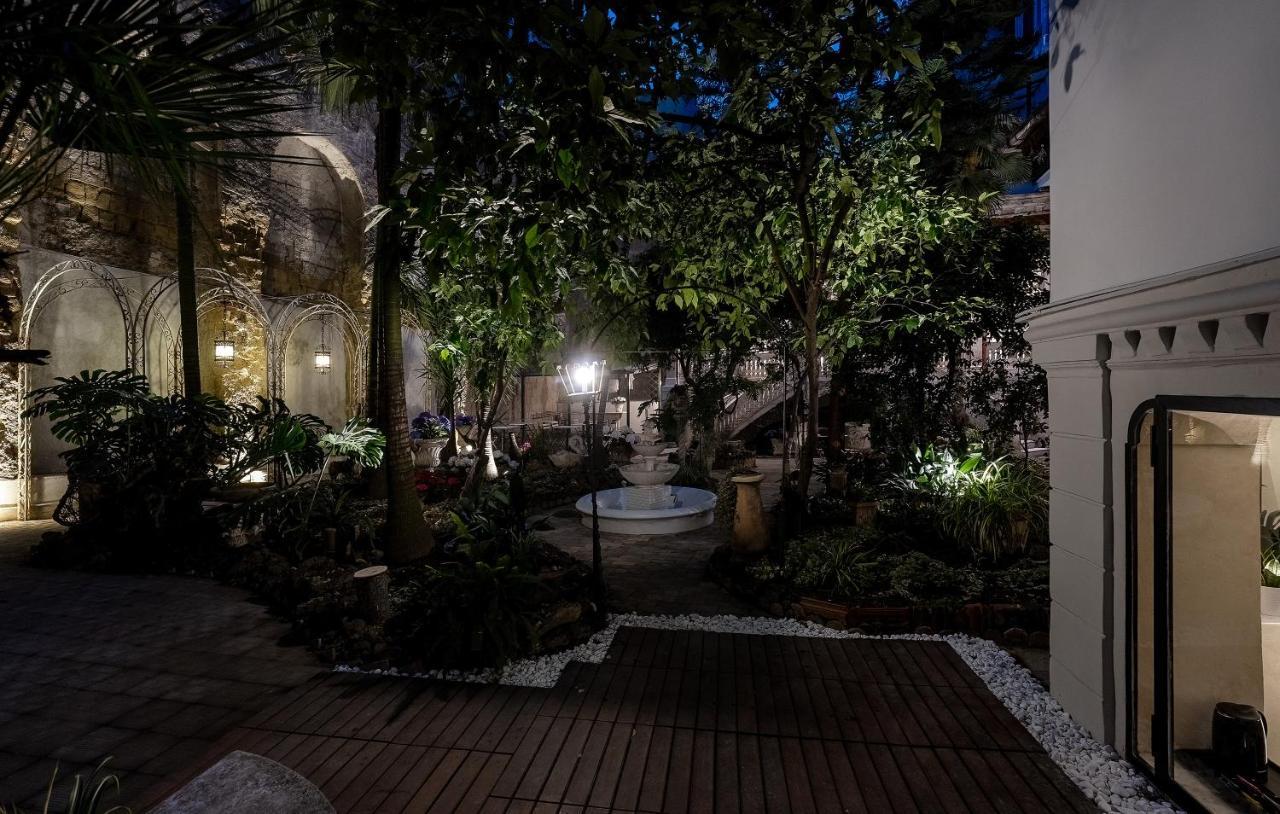 Hotel Artemisia Domus - Giardino Neapel Exterior foto